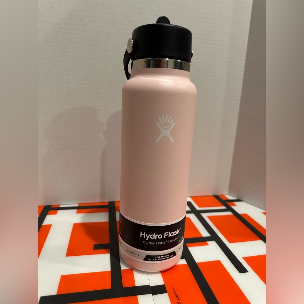 Hydro Flask 40oz Wide Mouth Flex Straw Bottle- Brand NEW!